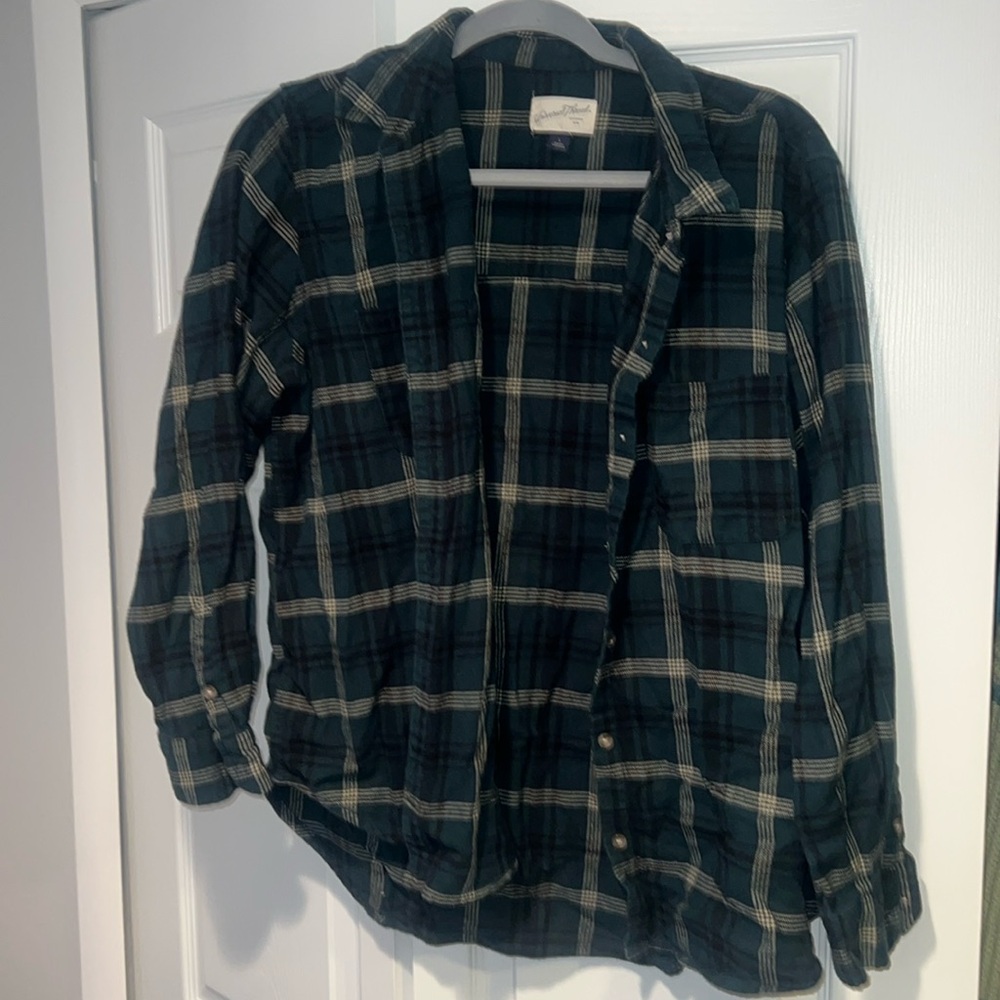 Green Universal Threads flannel. Size large. Worn once.
